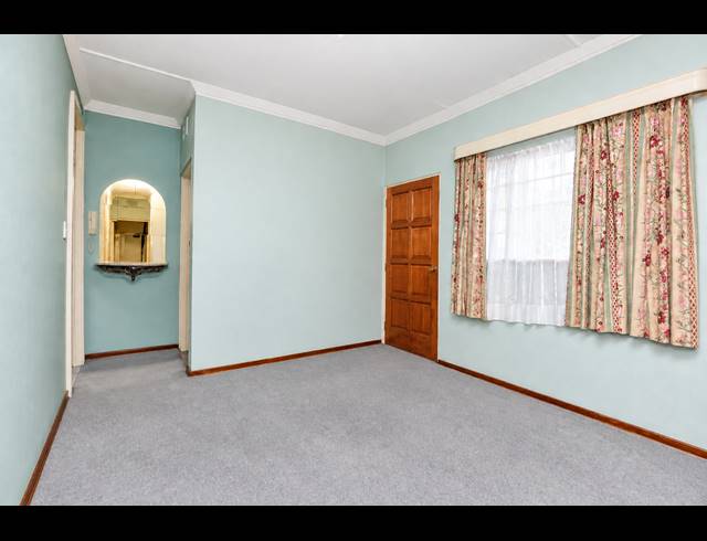 2.5 BEDROOM APARTMENT FOR SALE IN MORNINGSIDE